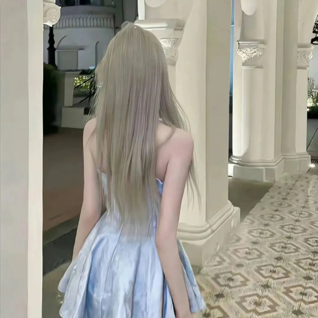 女机械人 海报